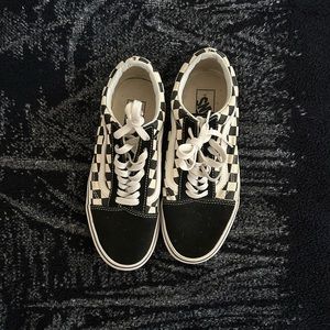 black and white checkered Vans old skool size 7.0M 8.5W